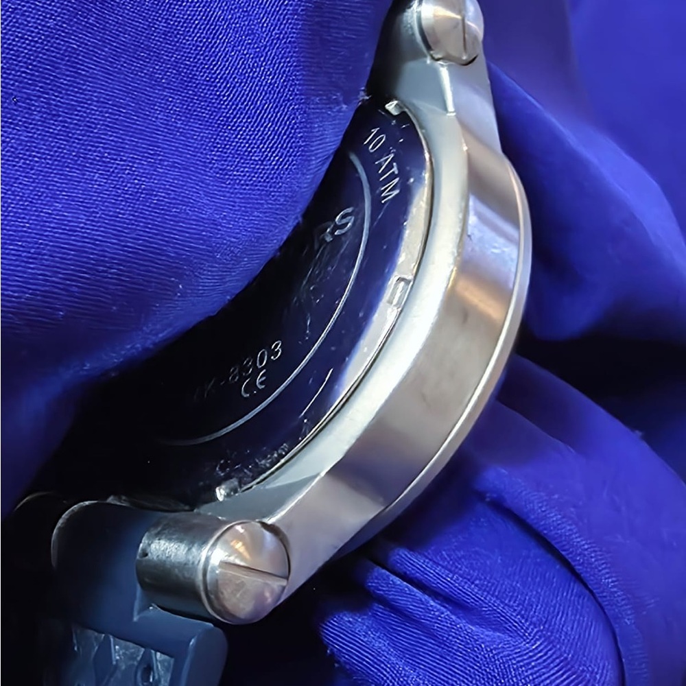 Michael Kors Dylan Chrono 48mm Navy Blue Men's Watch - Picture 3 of 10